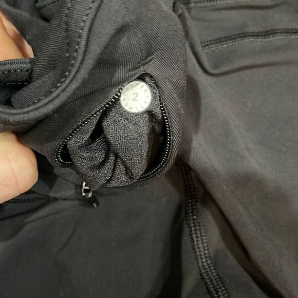LULULEMON CROPPED Leggings Size 2 - Picture 3 of 4